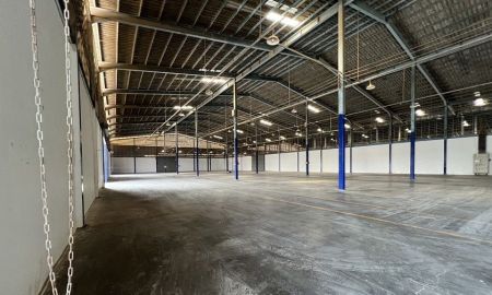 ให้เช่าโรงงาน / โกดัง - ให้เช่าโรงงานซอยเทียนทะเล บางขุนเทียน ขนาด 4000 ตร.ม รถตู้คอนเทนเนอร์เข้าออกสบาย จอดรถได้หลายคัน