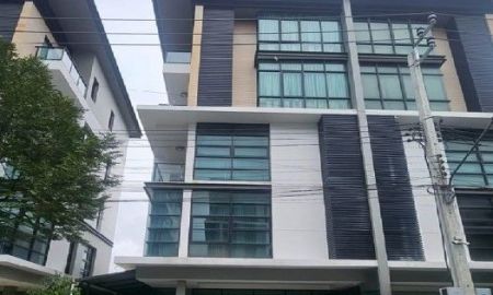 ให้เช่าอาคารพาณิชย์ / สำนักงาน - ให้เช่าอาคาร / Home Office 5 ชั้น โครงการ พรีเมี่ยม เพลส เกษตร นวมินทร์ / ริมถนนสุคนธสวัสดิ์ / ใกล้เลียบด่วนรามอินทรา / มีลิฟท์โดยสาร / จดบริษัทได้