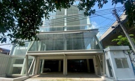 ขาย-ให้เช่าอาคารพาณิชย์ / สำนักงาน - ให้เช่า หรือ ขาย อาคารสำนักงาน 6 ชั้น สร้างใหม่ ย่านพระราม 9 ริมถนนพระราม 9 / ใกล้ ห้างเดอะไนน์ / อาคารมีลิฟท์โดยสาร / จอดรถ 20 คัน