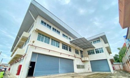ให้เช่าโรงงาน / โกดัง - ให้เช่าโรงงาน 3ชั้น ทำเลสุขสวัสดิ์ 76-82 รง.4 ได้ พื้นที่สีม่วง 2ไร่ 160ตรว. 4,326 ตร.ม. ระบบไฟฟ้า 200A 3P 4W พื้นรับน้ำหนัก 5 ตัน