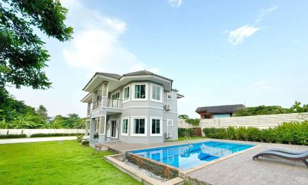 ให้เช่าบ้าน - ให้เช่าพูลวิลล่า 5 ห้องนอน พร้อมสนามหญ้าขนาดใหญ่ | สันทราย ดอยสะเก็ด เชียงใหม่ (EN below)
