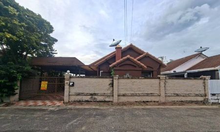 ขายทาวน์เฮาส์ - ขายบ้านเดี่ยวชั้นเดียว หมู่บ้านปาริชาติ คลอง4 คลองหลวง