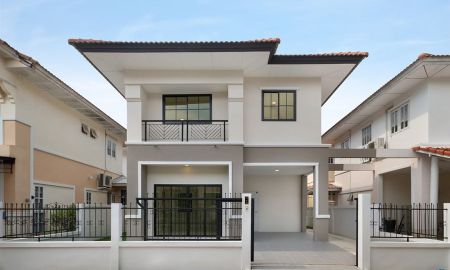 ขายบ้าน - บ้านแฝด 2 ชั้น รีโนเวทใหม่ บุรีรมย์ วงแหวน-ปิ่นเกล้า (ซอยวัดพระเงิน) ทำเลดีราคาคุ้ม พร้อมอยู่