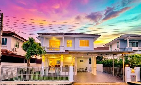 ขายบ้าน - ขายบ้านเดี่ยวรีโนเวทใหม่ หมู่บ้านชลลดา บางบัวทอง 52.5 ตร.ว. 3 ห้องนอน จอดรถ 3 คัน ราคา 4.19 ล้านบาท