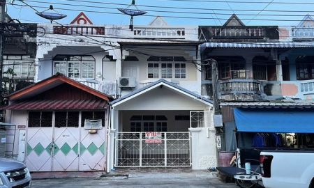ขาย-ให้เช่าทาวน์เฮาส์ - ขายและให้เช่าทาวน์เฮ้าส์ หมู่บ้านพีเอส วิลล่า ซอยเพชรเกษม 69 เนื้อที่ 16 ตร.ว. 2 ชั้น 2 นอน 2 น้ำ
