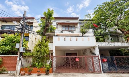 ขายบ้าน - ขายบ้านสวย 3 ชั้นพร้อมอยู่ ซอยศูนย์วิจัย-เพชรบุรี47-พระราม9 ทำเลใจกลางเมือง ใกล้โรงพยาบาลกรุงเทพ