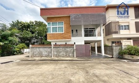 ขายบ้าน - ขายบ้านเดี่ยว 2 ชั้น ซอยวิภาวดีรังสิต 20 แยก 8 หลังมุม ใกล้เซ็นทรัล ลาดพร้าว,MRT ลาดพร้าว