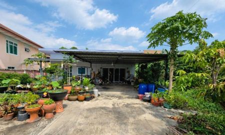 ขายที่ดิน - ขายที่ดินพร้อมบ้าน ทำเลดีซอยอ้อมเกร็ด1/1 ก่อนถึง สวนส้มโอแม่ศรียงค์ เนื้อที่ 100 ตร.วา แปลงสวย หลังโรงเรียนนนท์วิทยาลัย