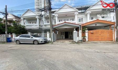 ขายทาวน์เฮาส์ - ขายทาวน์เฮาส์ 2 ชั้น 18 ตร.ว. หมู่บ้านเอเวอร์กรีน ซ.บางนา-ตราด 56 รีโนเวทใหม่ พร้อมอยู่ ใกล้ทางพิเศษบูรพาวิถี รถไฟฟ้าสายสีเหลือง