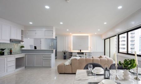 ขายคอนโด - ลดราคาพิเศษ ขายคอนโดรีโนเวทใหม่ 117ตรม. ใกล้ BTS นานา 260 ม. THE QUARTZ at Sukhumvit 6 (Saranjai Mansion) เขตคลองเตย กรุงเทพ