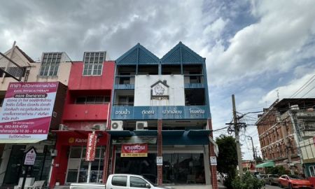 ขายอาคารพาณิชย์ / สำนักงาน - ตึกแถวห้องมุม 4 ชั้น ถูกสุดในเมืองทองธานี