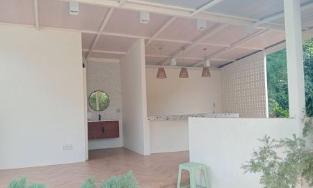ขายบ้าน - ขายบ้านสวนบ้านพักตากอากาศ ติดน้ำบ้านปงหางดงพร้อมโอน
