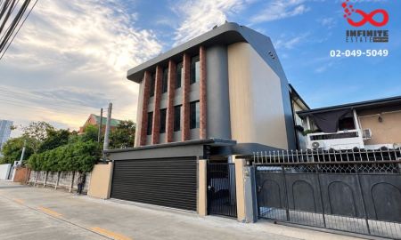 ขายบ้าน - ขายบ้านเดี่ยว 3 ชั้น 53.5 ตร.ว. ถนนรัชดาภิเษก ซอยรัชดาภิเษก 42 Modern Loft