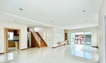 ขายบ้าน - ขายบ้านเดี่ยว ภัสสร เพรสทีจ พุทธมณฑลสาย 4 รีโนเวทใหม่ 55.7 ตร.วา 3 ห้องนอน 3 ห้องน้ำ ราคา 5.59 ล้านบาท