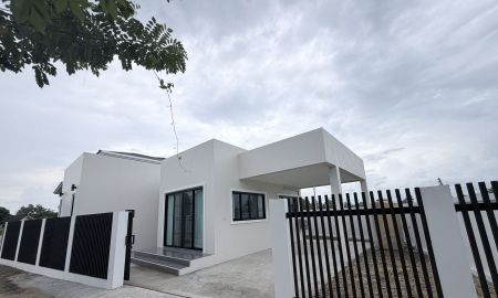 ขายบ้าน - ขายบ้านเดี่ยวชั้นเดียว ดอยสะเก็ด เชียงใหม่ บ้านสร้างใหม่ 3 นอน 3 น้ำ แปลงมุม วิวทุ่งนา ราคา 2.65 ล้าน ฟรีโอน