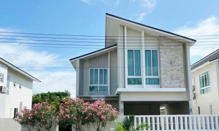 ขายบ้าน - ขายพูลวิวล่าหรูในหมู่บ้าน กุลพันธ์วิวล์ 9 หางดง