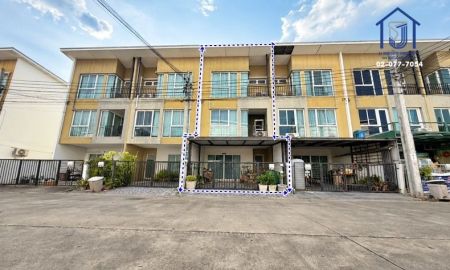 ขายทาวน์เฮาส์ - ขายทาวน์โฮม 3 ชั้น หมู่บ้านเบล็ส ทาวน์ รามอินทรา 127 ใกล้ MRT, แฟชั่นไอส์แลนด์