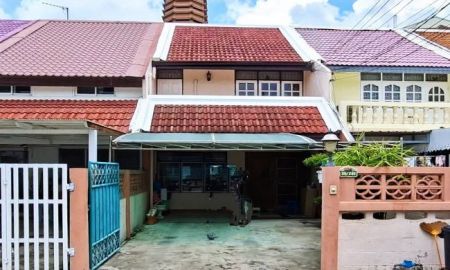 ขายทาวน์เฮาส์ - ขายทาวน์เฮ้าส์ หมู่บ้านโอษธิศ 1 โชคชัย 4 ลาดพร้าว กรุงเทพ เนื้อที่ 25 ตร.ว. 2 ชั้น 2 นอน 2 น้ำ