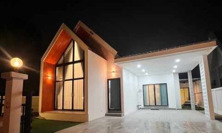 ให้เช่าบ้าน - ให้เช่าบ้านเดี่ยวชั้นเดียว 3 ห้องนอน พัทยาเหนือ