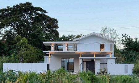 ขายบ้าน - ขายบ้านหรูพร้อมสระว่ายน้ำส่วนตัวและวิวภูเขา ทำเลแม่ริม เชียงใหม่ สัมผัสชีวิตเรียบหรู ท่ามกลางธรรมชาติและความเป็นส่วนตัว พร้อมความสะดวกสบาย